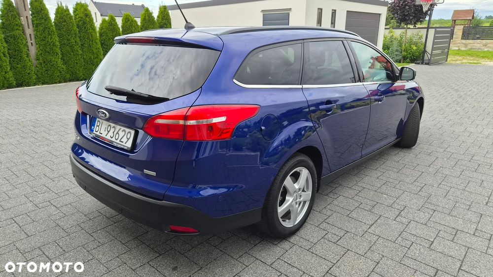 Ford Focus 1.0 EcoBoost Titanium - 27