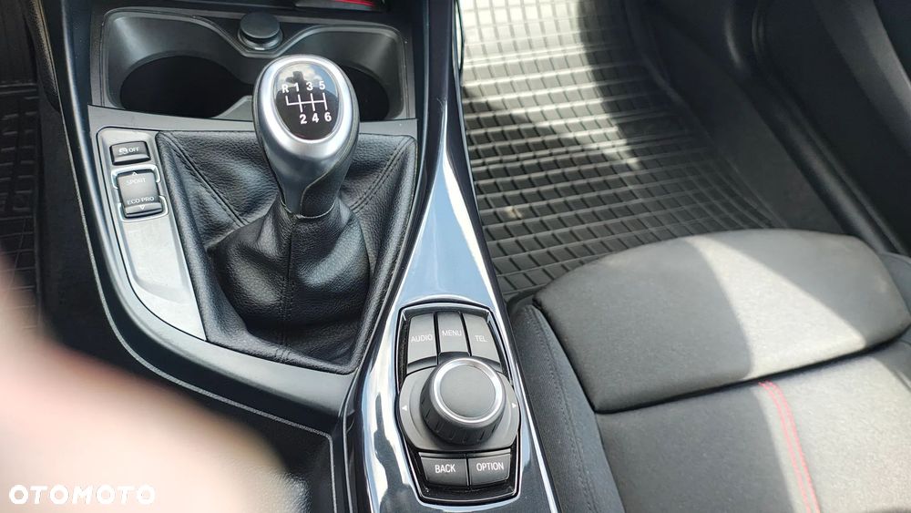 BMW Seria 1 118d Sport Line - 27