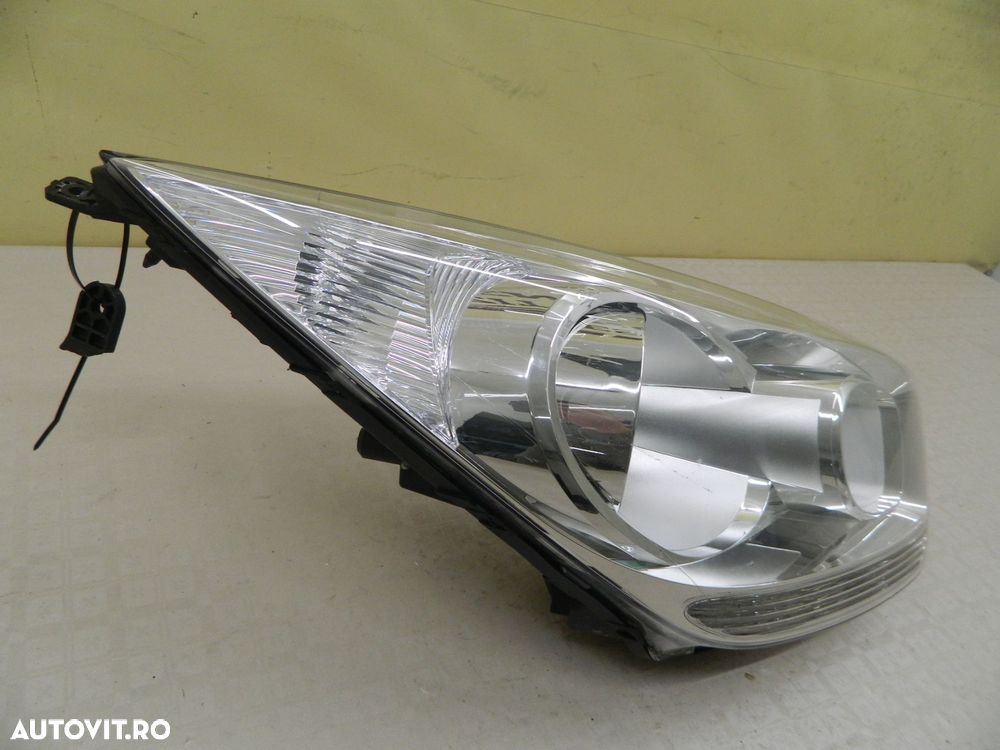 Far dreapta Kia Venga Halogen, 2010, 2011, 2012, 2013, 2014, 2015, 2016, 2017, 2018, cod origne 92102-1P000. - 4