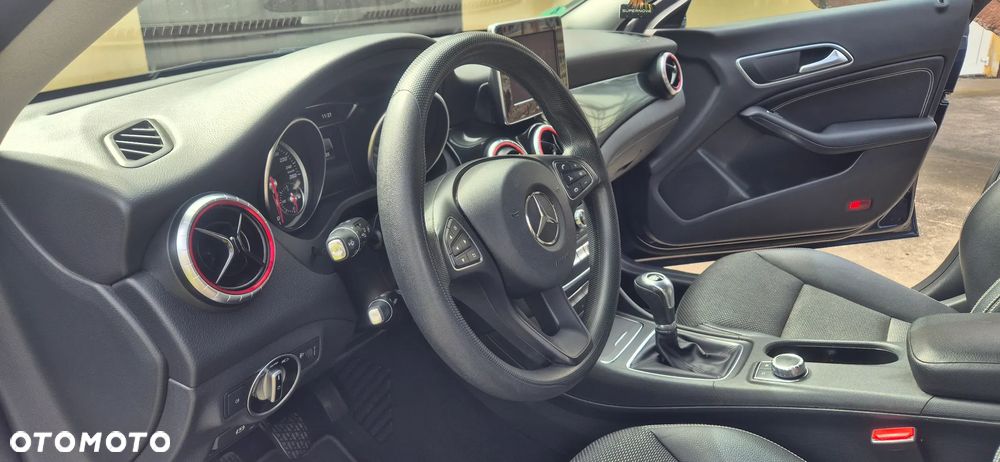 Mercedes-Benz CLA - 20
