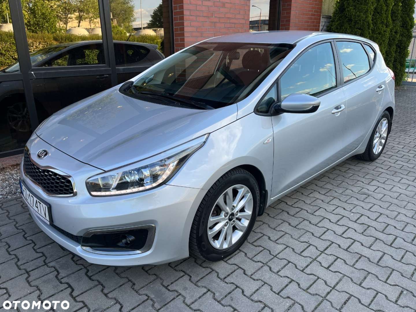 Kia Ceed Cee'd 1.4 CRDi M - 1