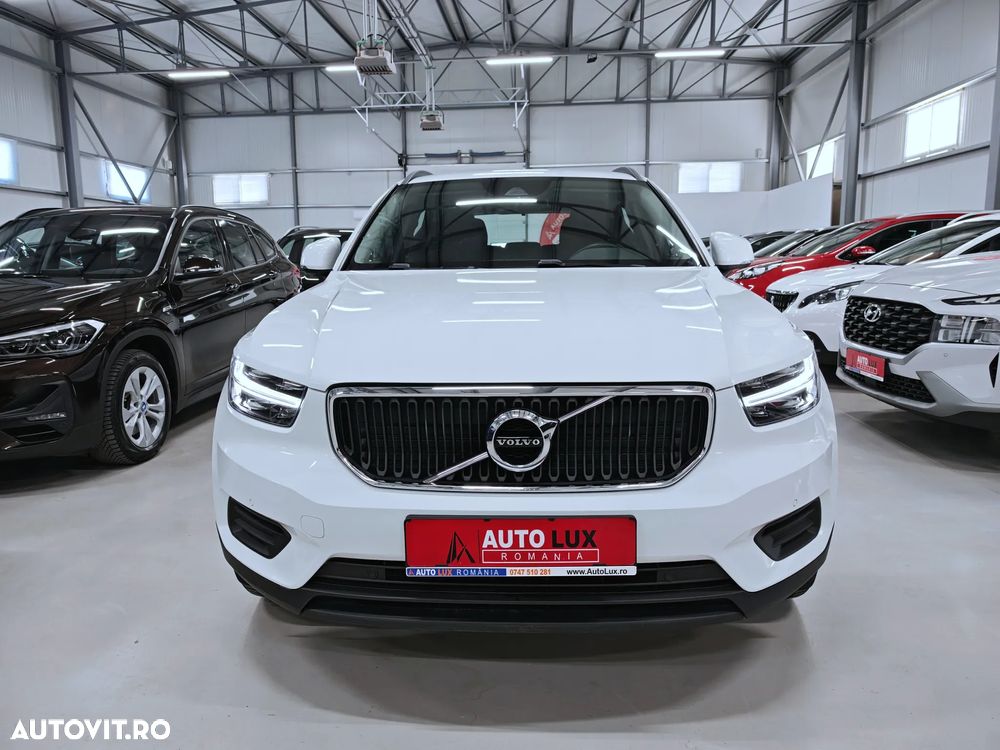 Volvo XC 40 T3 AT8 Momentum - 3