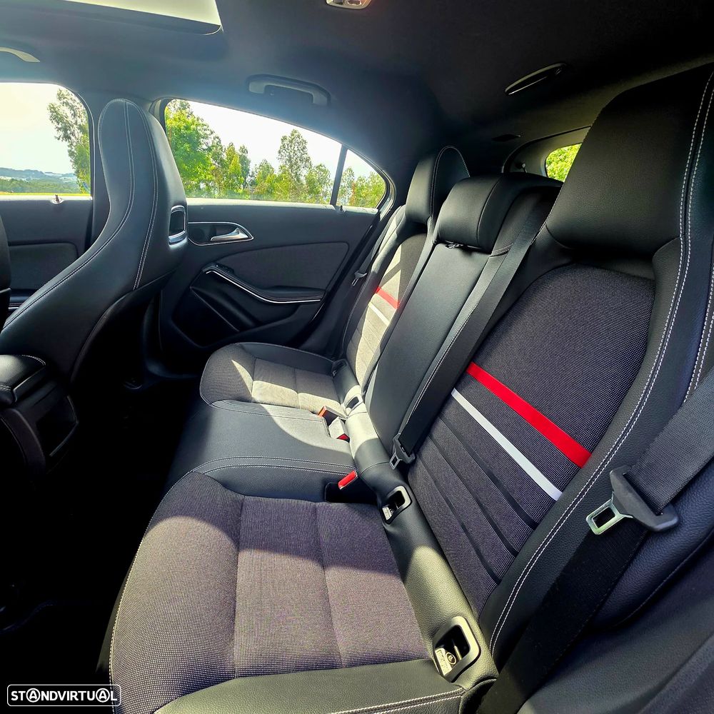 Mercedes-Benz A 200 (BlueEFFICIENCY) - 12