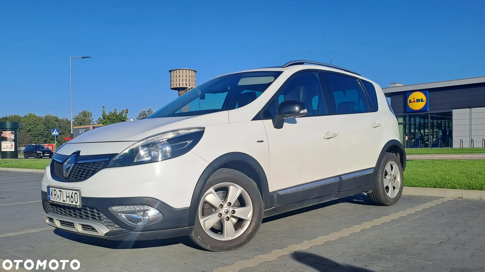 Renault Scenic Xmod 1.6 dCi Energy Bose Edition - 2
