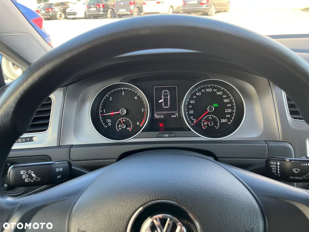 Volkswagen Golf Variant 1.6 TDI BlueMot Trendline DSG - 23