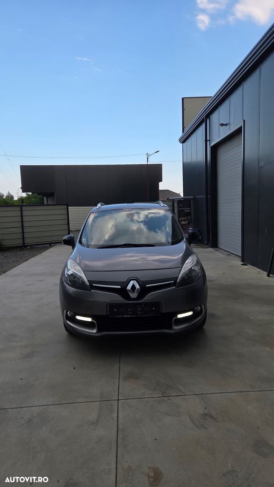 Renault Grand Scenic - 5