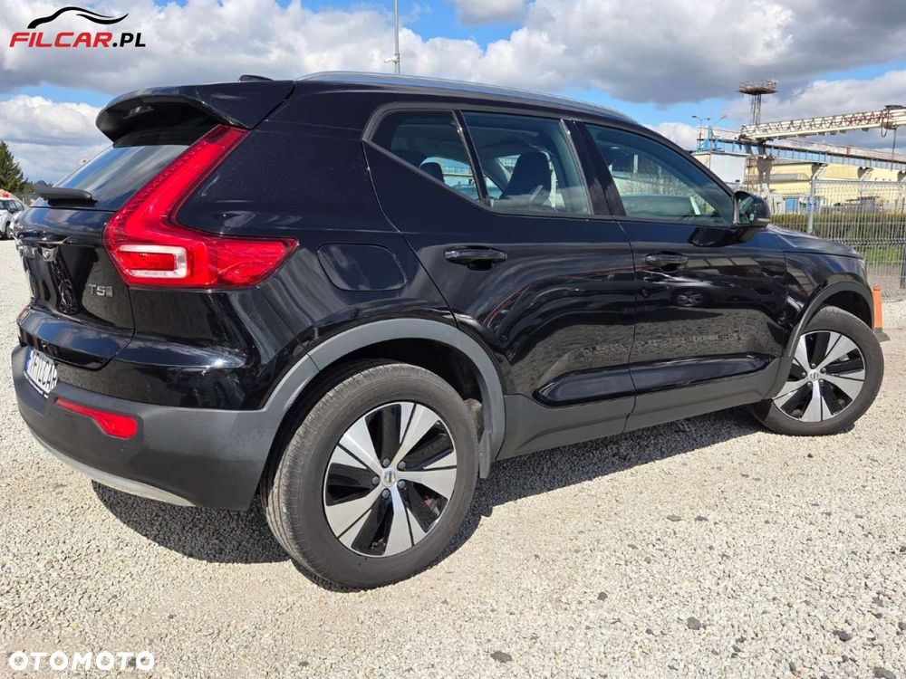 Volvo XC 40 - 25