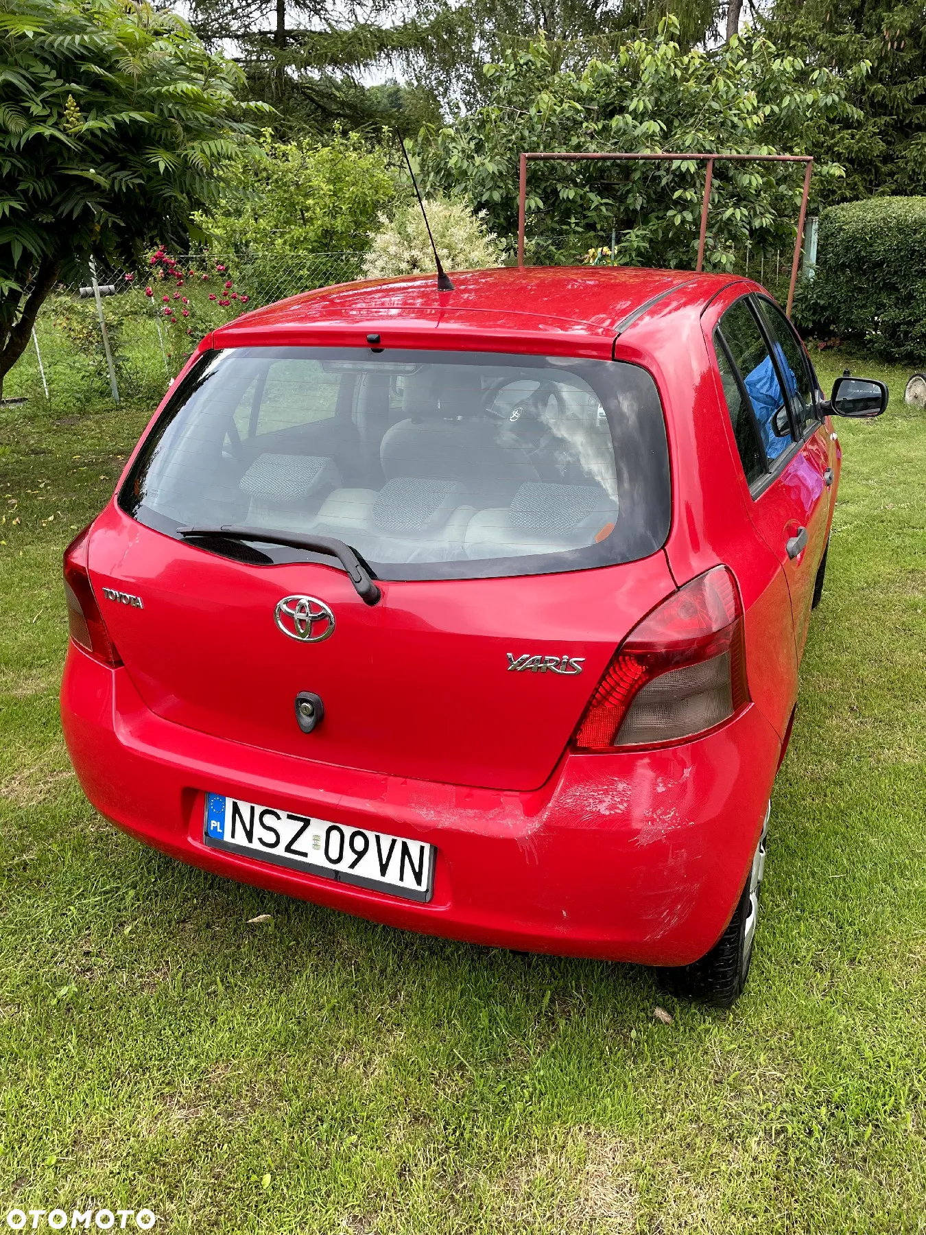 Toyota Yaris 1.0 Luna A/C - 2