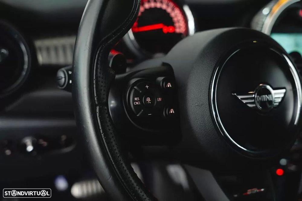 MINI 3 Portas John Cooper Works Auto Desportiva - 42