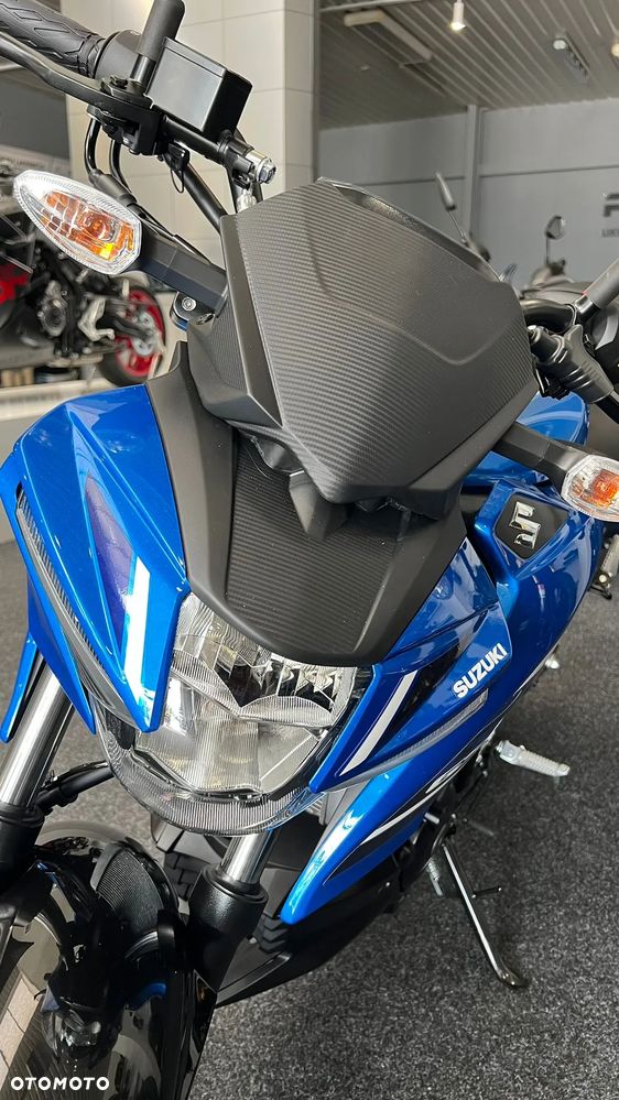 Suzuki GSX - 15
