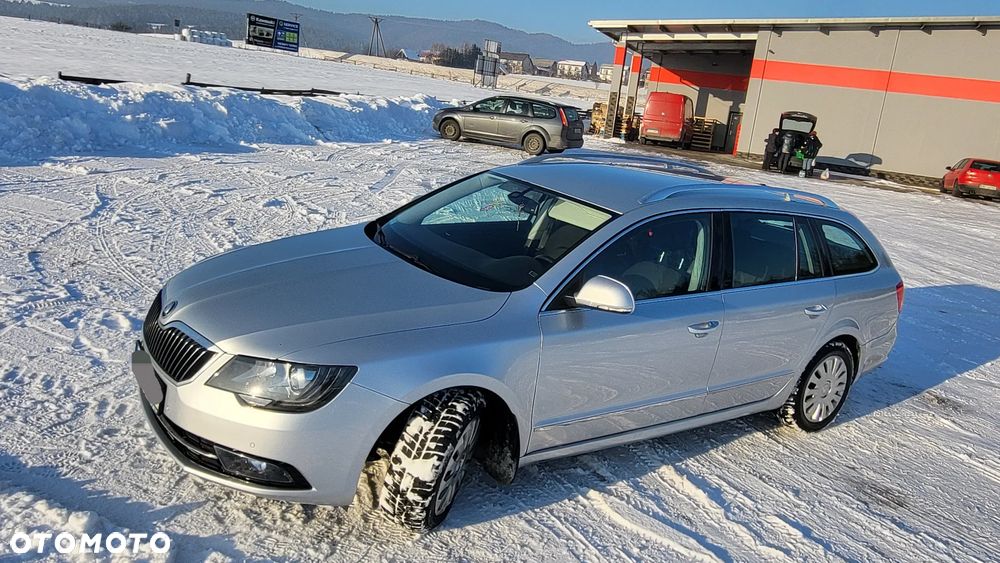 Skoda Superb 2.0 TDI Ambition - 4