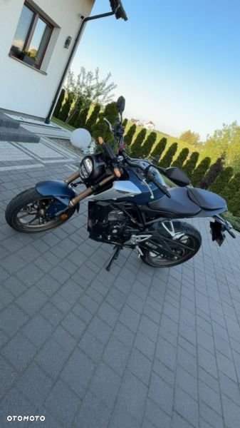 Honda CB - 3