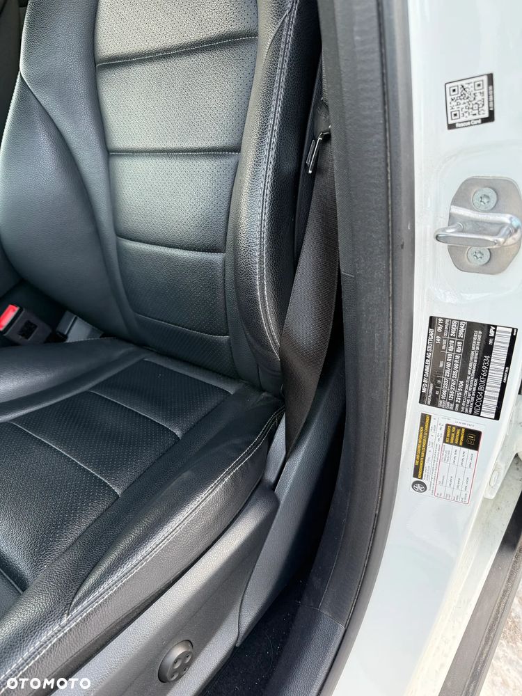 Mercedes-Benz GLC - 19