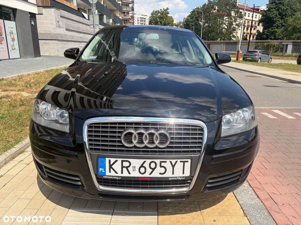 Audi A3 Sportback 1.6 TDI DPF Ambition - 12