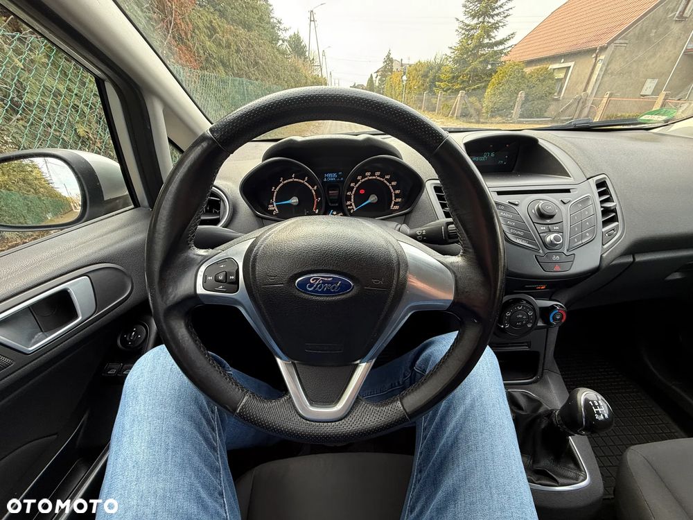Ford Fiesta 1.25 Celebration - 12