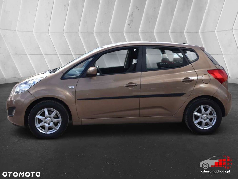 Kia Venga - 7