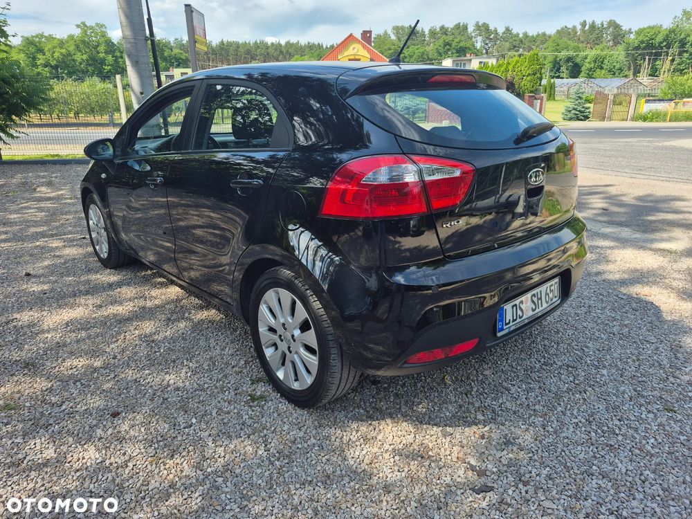 Kia Rio 1.4 Dream Team Edition - 5