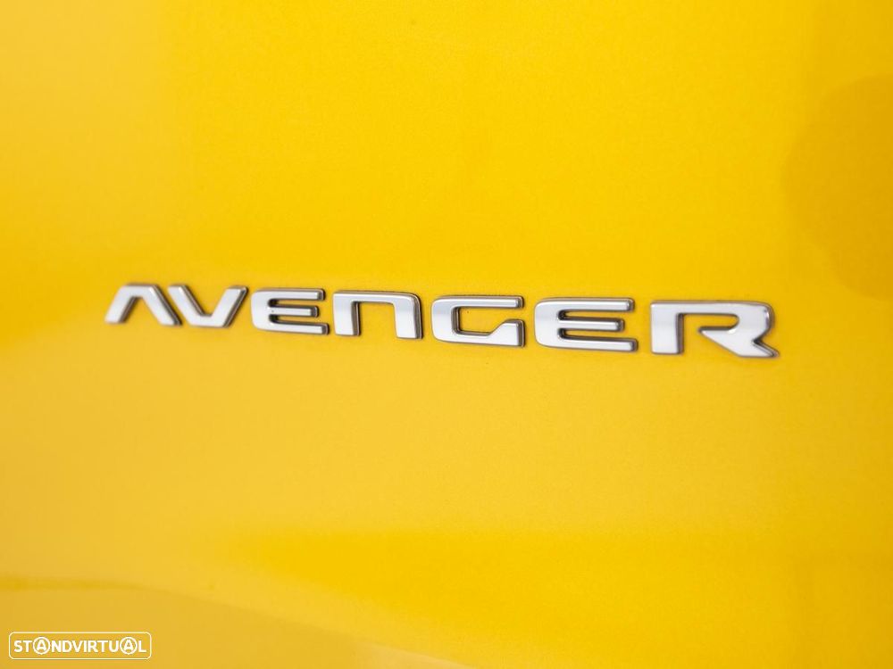 Jeep Avenger 54 kWh Summit - 17