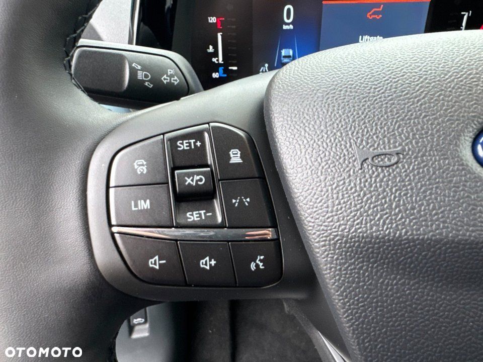 Ford Tourneo Courier - 20