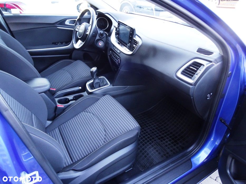 Kia XCeed 1.5 T-GDI GT-Line - 10
