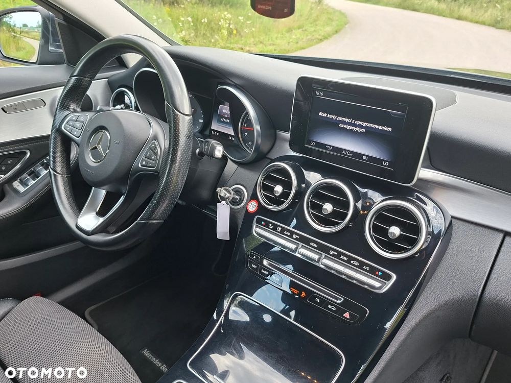 Mercedes-Benz Klasa C 180 7G-TRONIC Avantgarde - 22