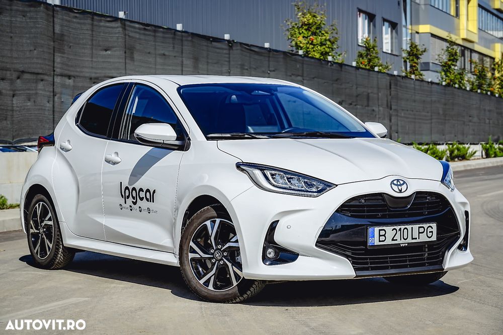 Toyota Yaris - 8
