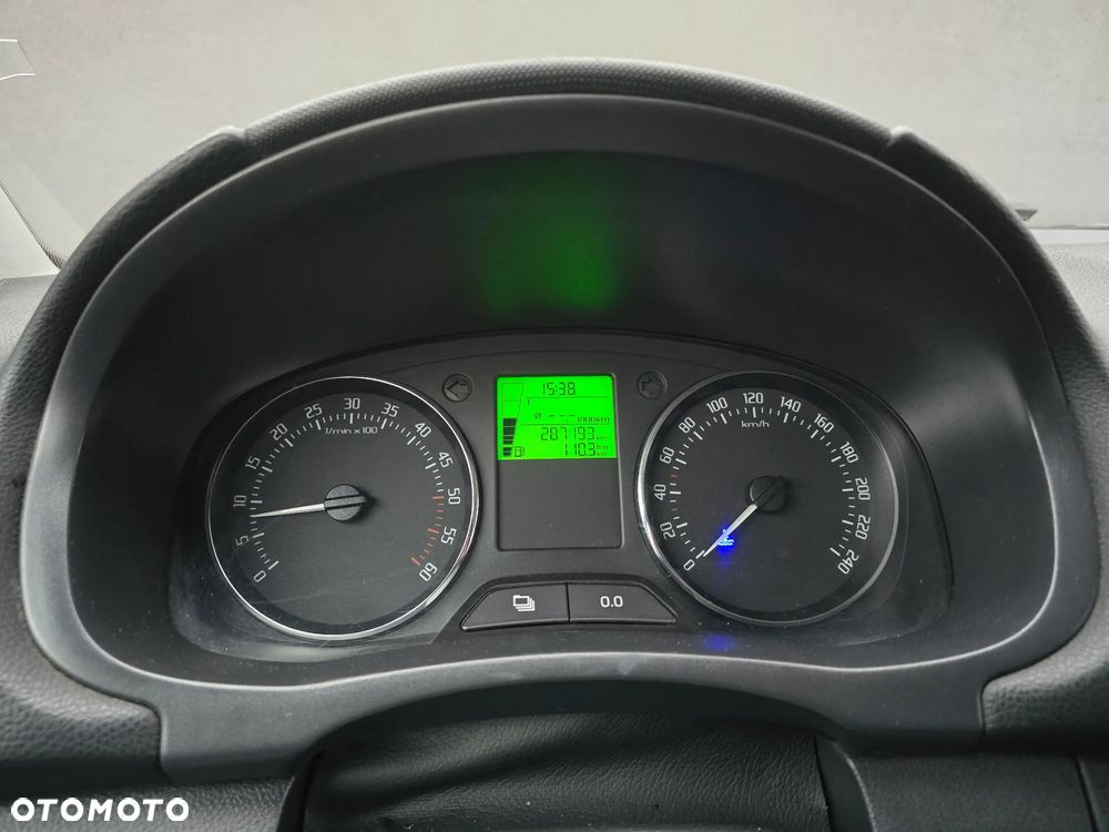 Skoda Fabia - 13