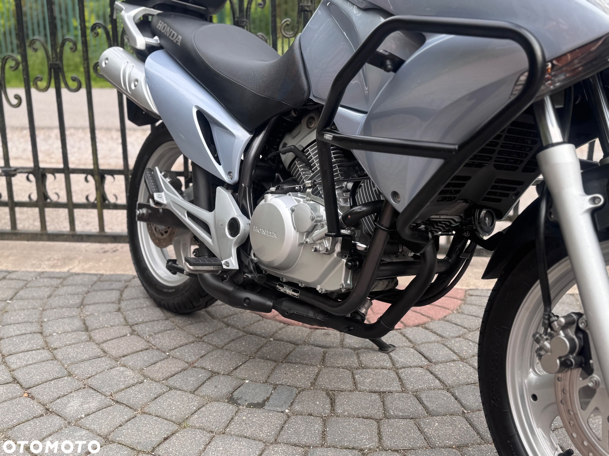 Honda XL - 12
