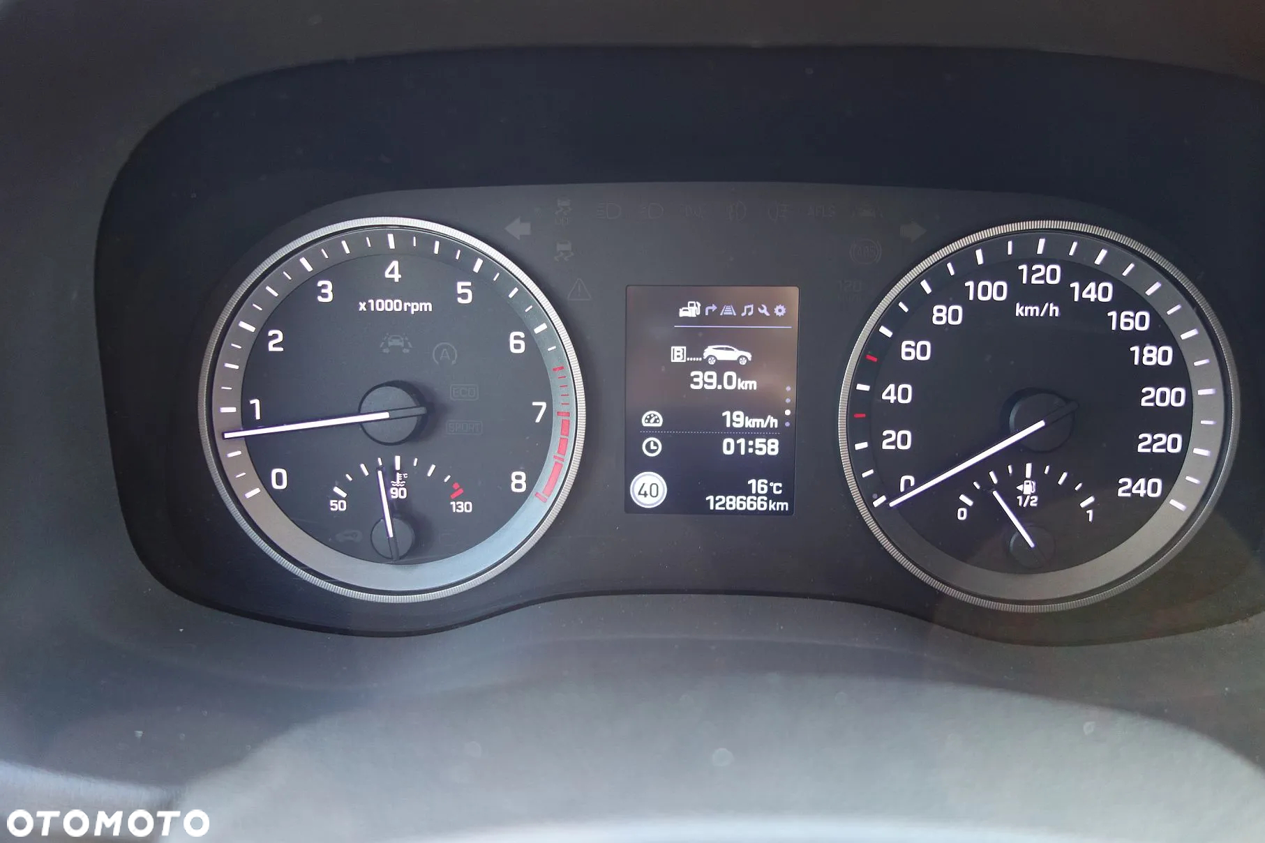 Hyundai Tucson 1.6 GDI BlueDrive Style 2WD - 15