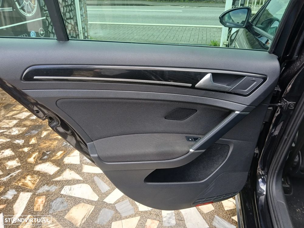 VW Golf 2.0 TDi GTD DSG - 28