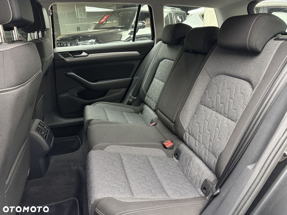 Volkswagen Passat Variant - 15