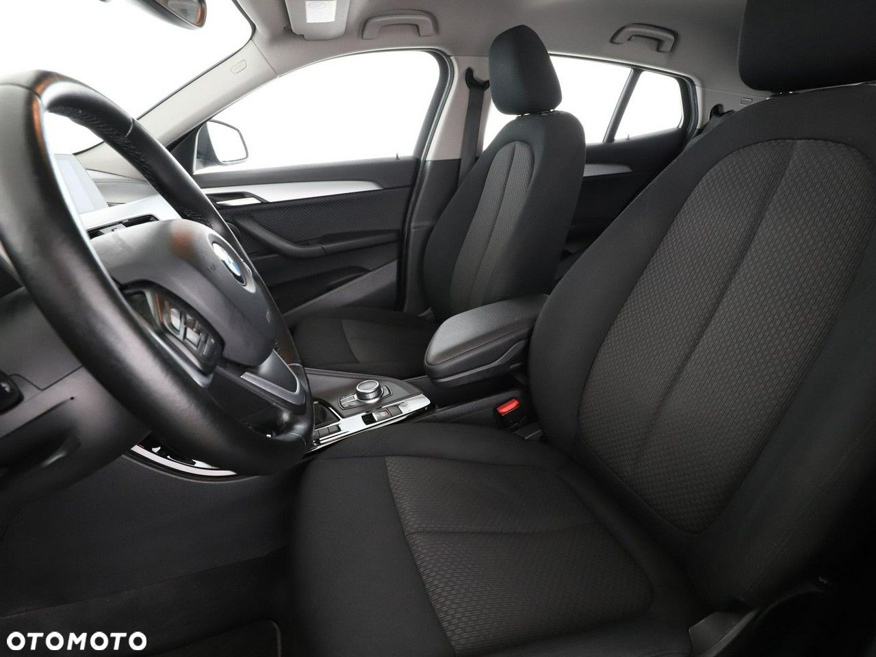 BMW X2 sDrive18d Advantage - 13