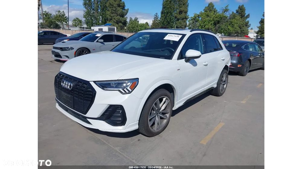Audi Q3 - 1
