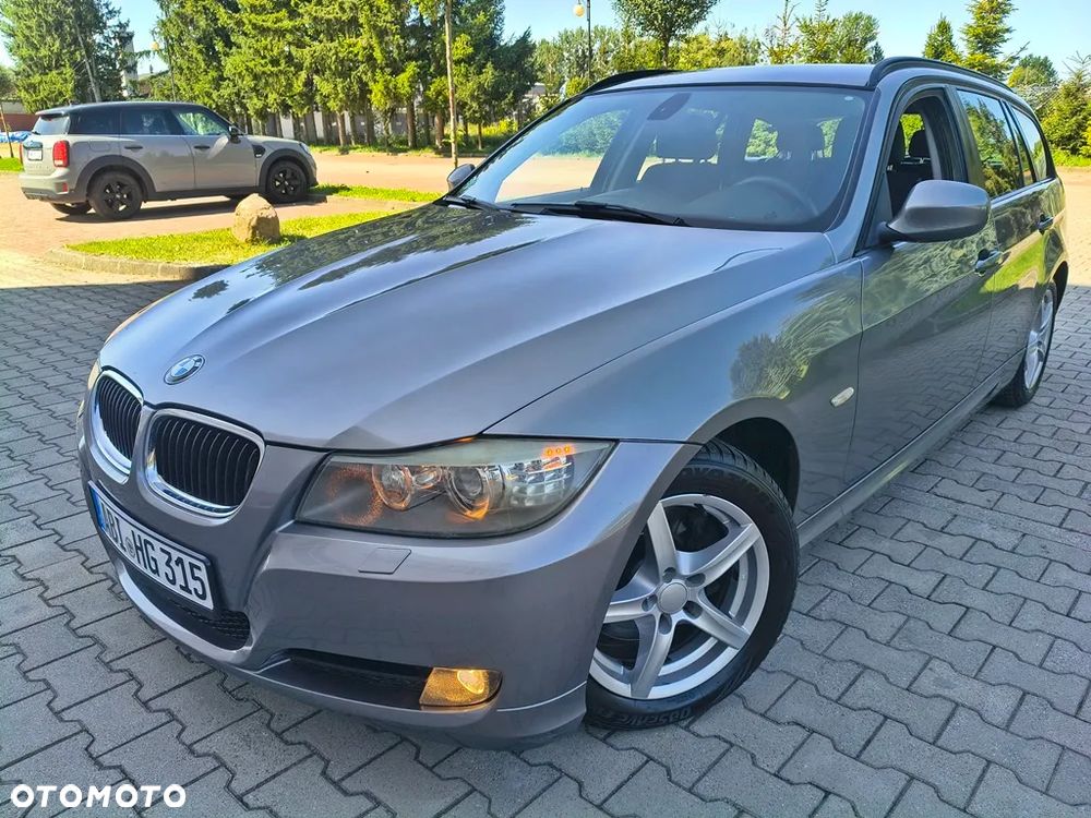 BMW Seria 3 320d DPF Edition Sport - 11