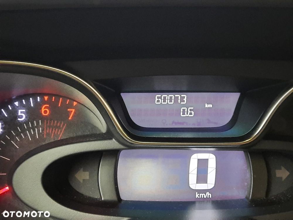 Renault Captur TCe 150 GPF INTENS - 24