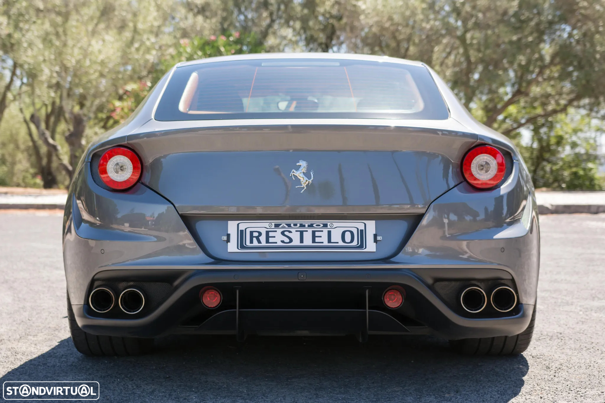 Ferrari FF - 13