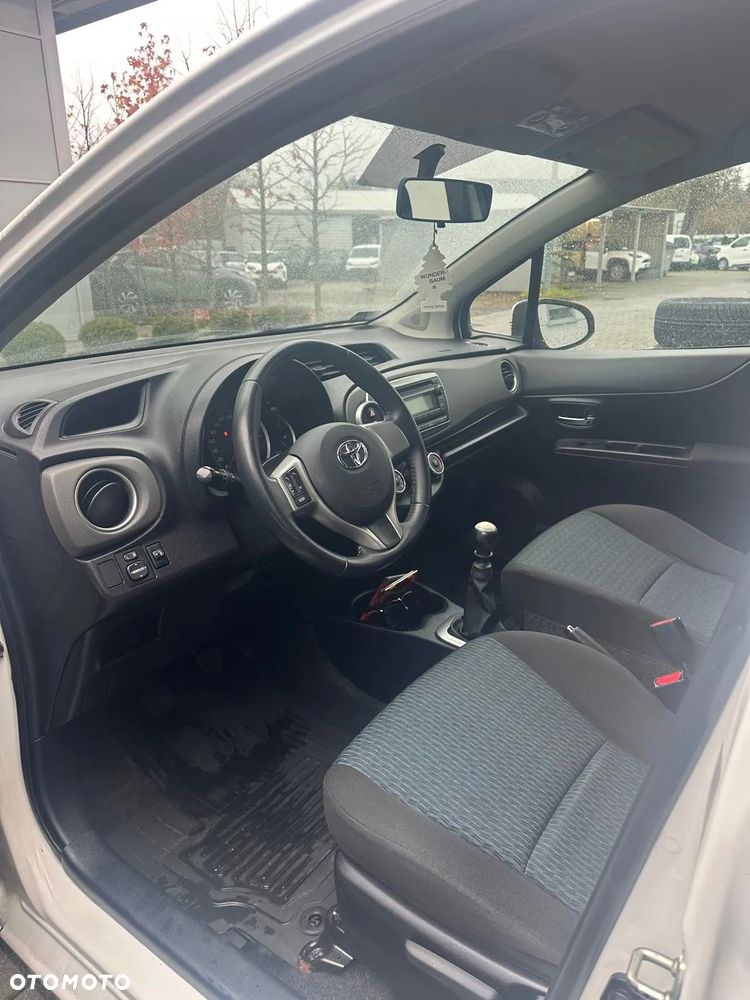Toyota Yaris 1.33 Luna - 2