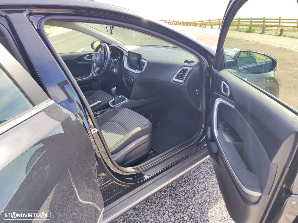 Kia XCeed 1.0 T-GDI Dynamic - 8