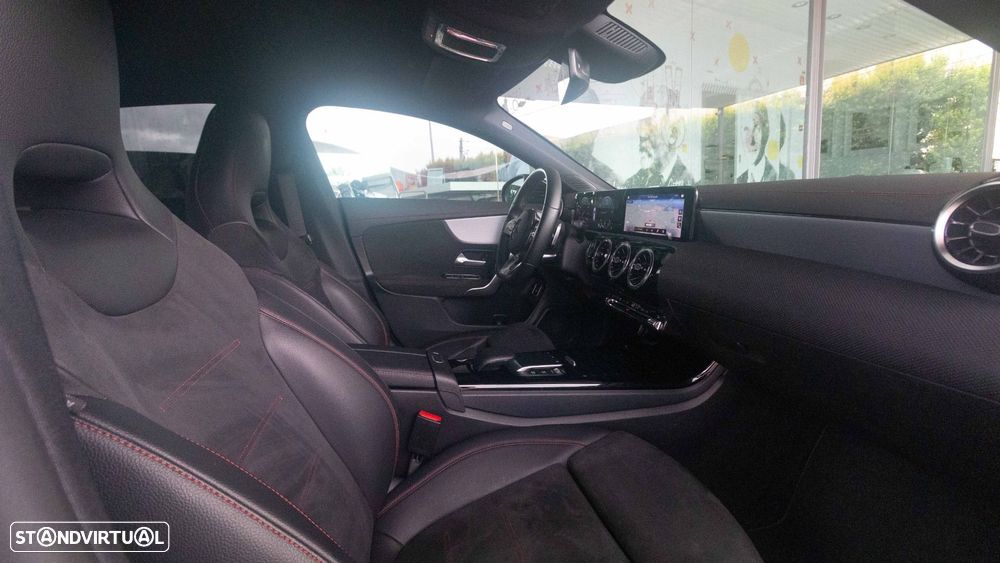 Mercedes-Benz CLA 180 d Shooting Brake AMG Line Aut. - 11