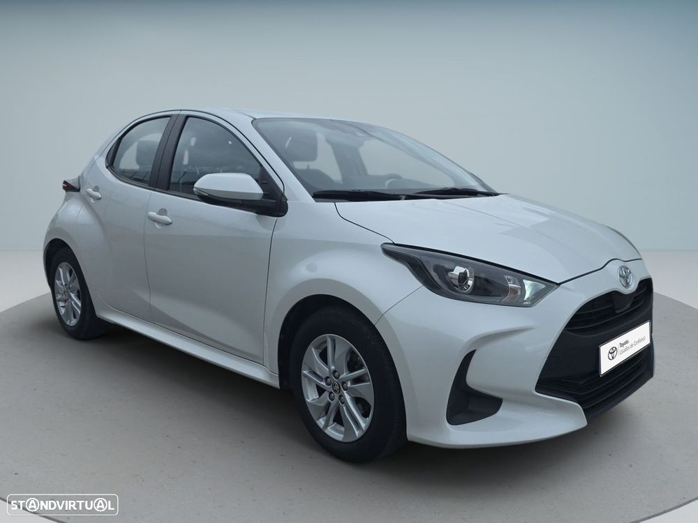 Toyota Yaris - 10