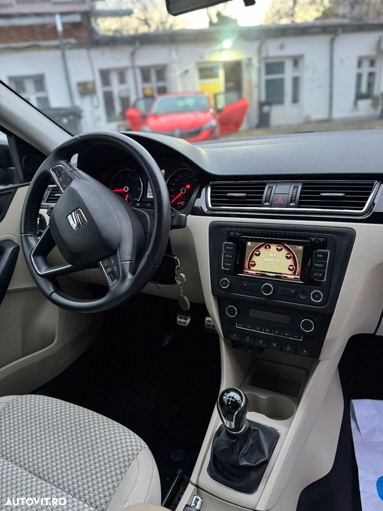 Volkswagen Golf 1.6 TDI DPF BMT Highline - 8