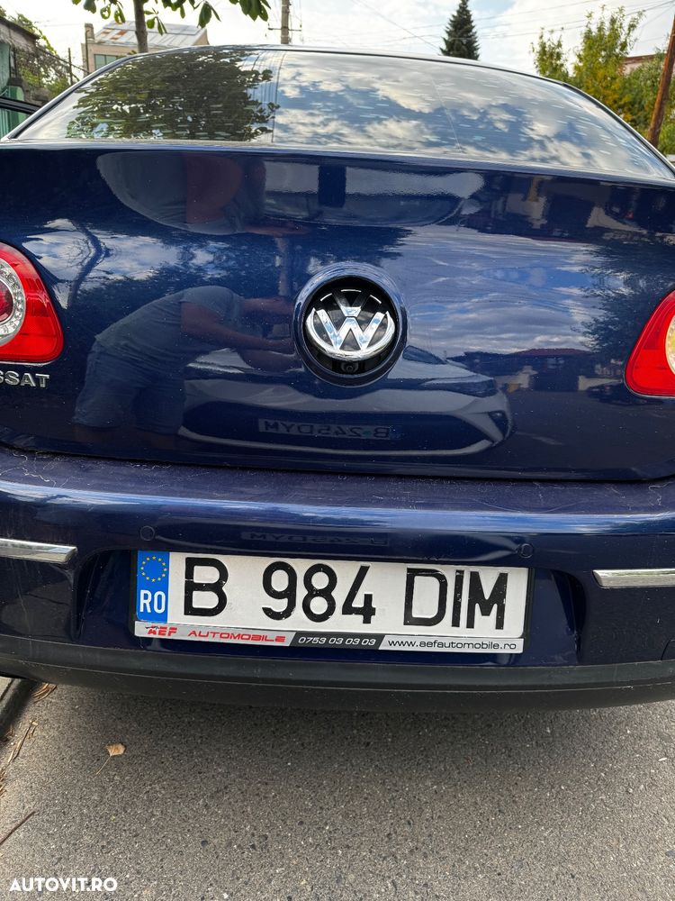 Volkswagen Passat 1.9TDI Highline - 23
