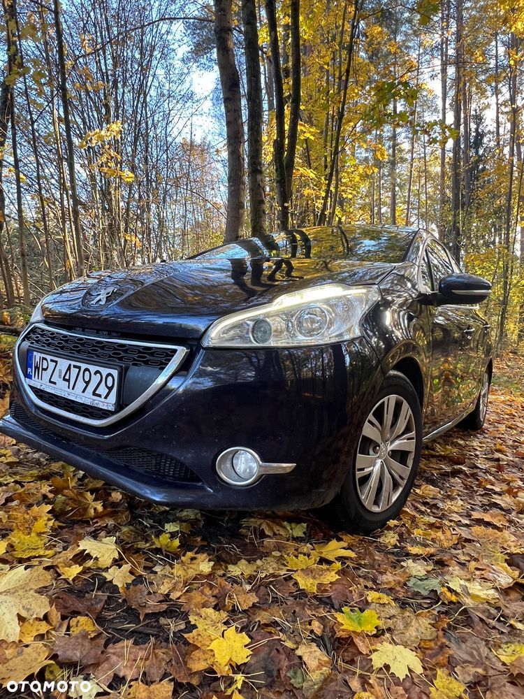 Peugeot 208 - 2