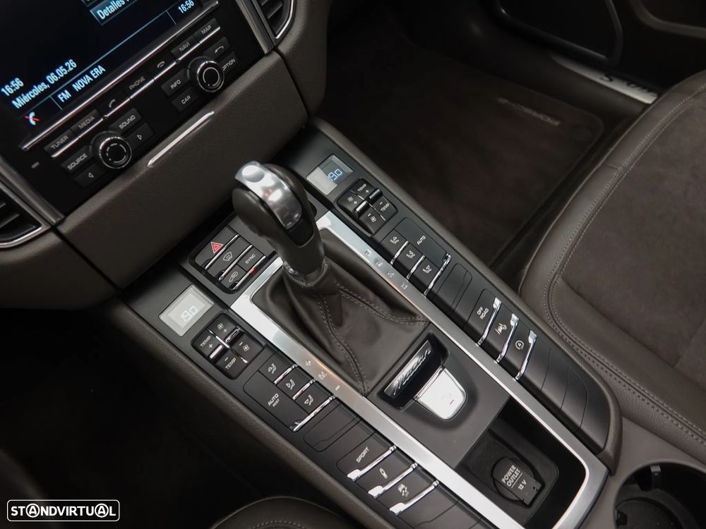 Porsche Macan S - 24
