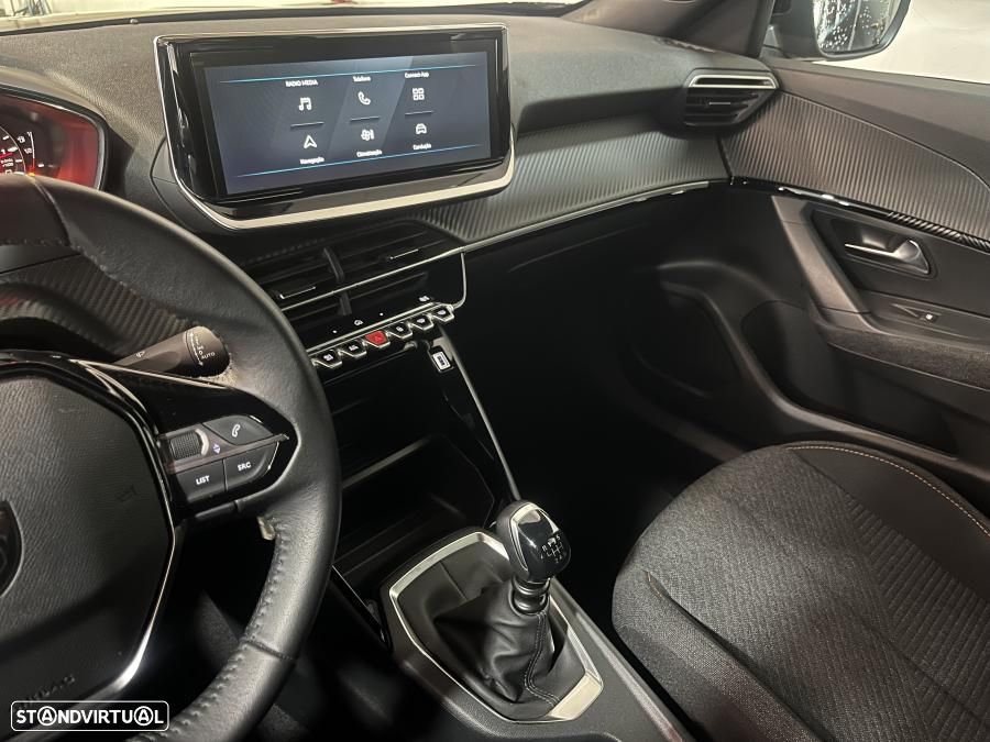 Peugeot 2008 1.2 PureTech Style - 12