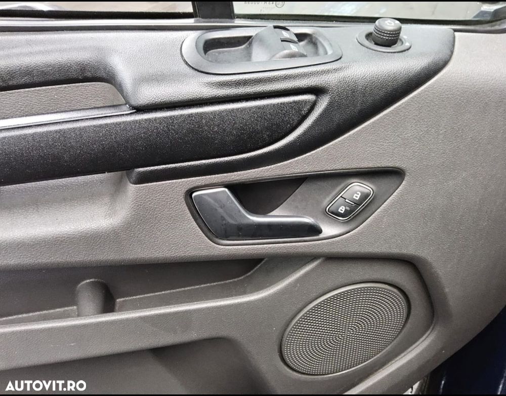 Ford Transit Custom Kombi 320 2.0 EcoBlue 130 CP L2H1 Trend Aut. - 24