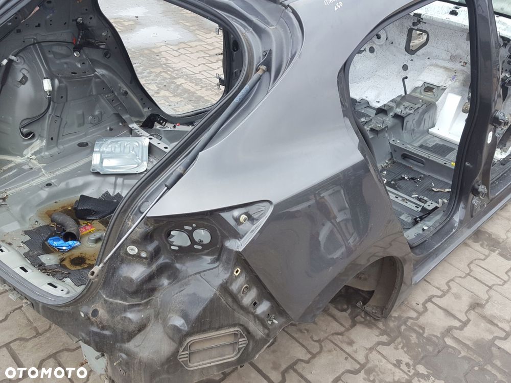 MAZDA 3 III 13-18r BM BŁOTNIK ĆWIARTKA PRAWA TYŁ TYLNA - 1