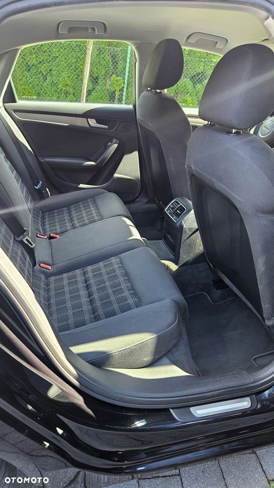 Audi A4 Limousine - 7
