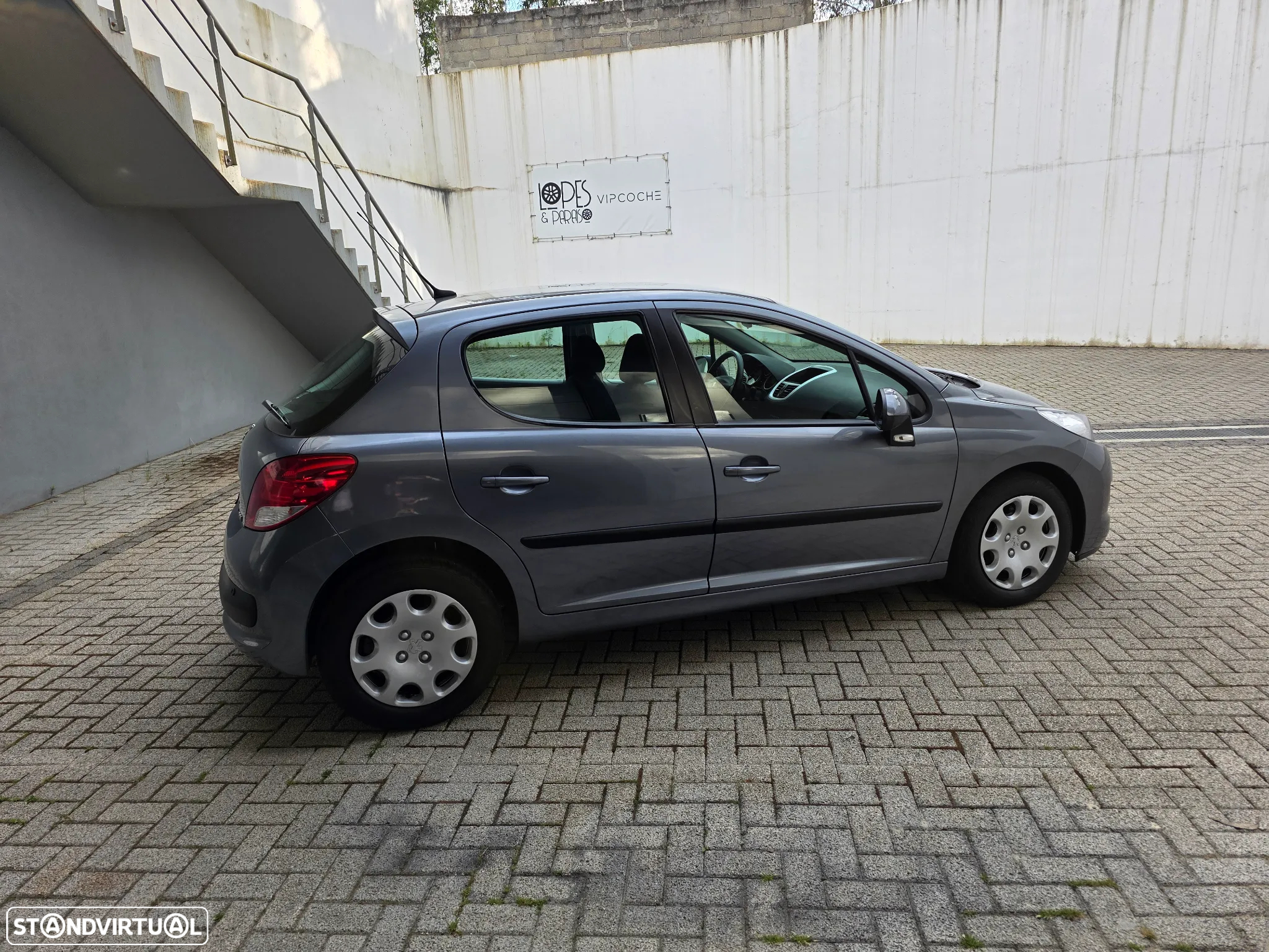 Peugeot 207 1.4 16V Active - 8