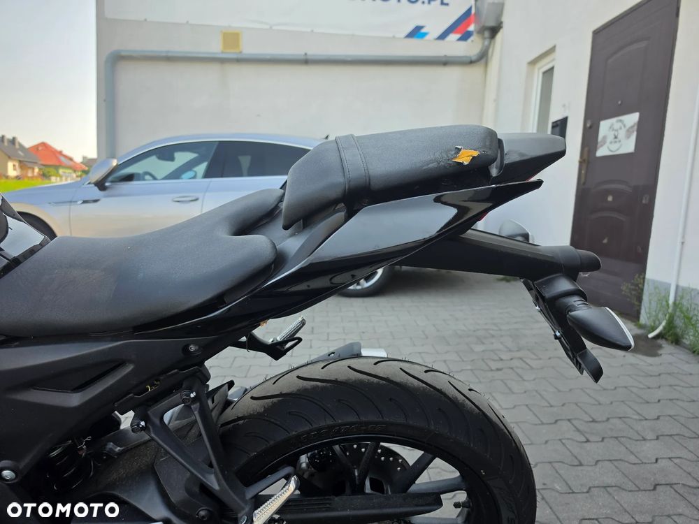 Yamaha YZF - 13